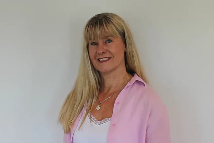 Manuela Lüers, Vertrieb & Kundenservice